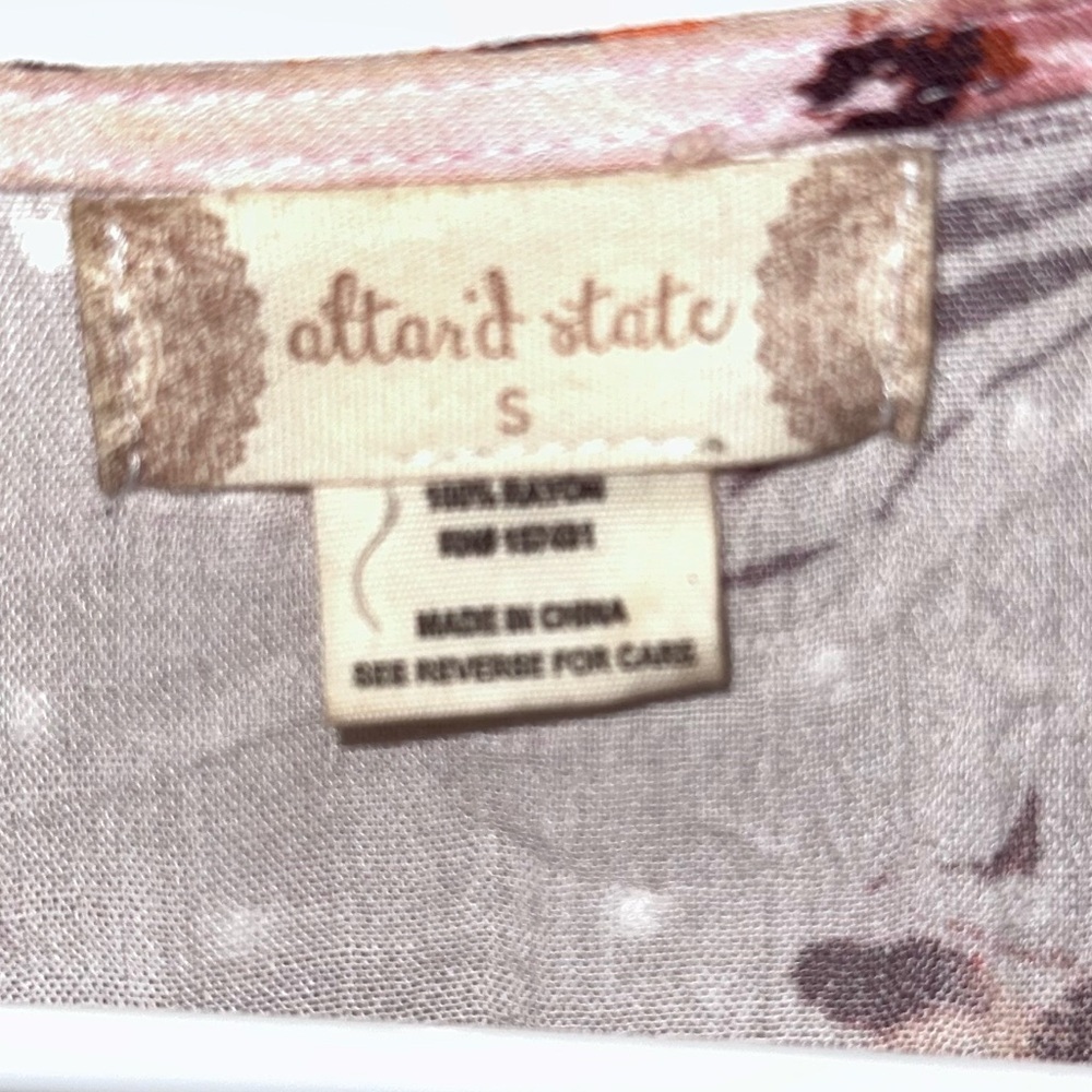 Altar'd State Floral Sheer Kimono - Picture 3 of 4